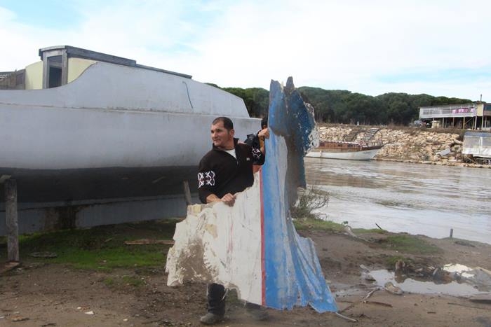 Antalya'da Dev Dalgalar Çay Üzerindeki Tekneleri Batırdı 11