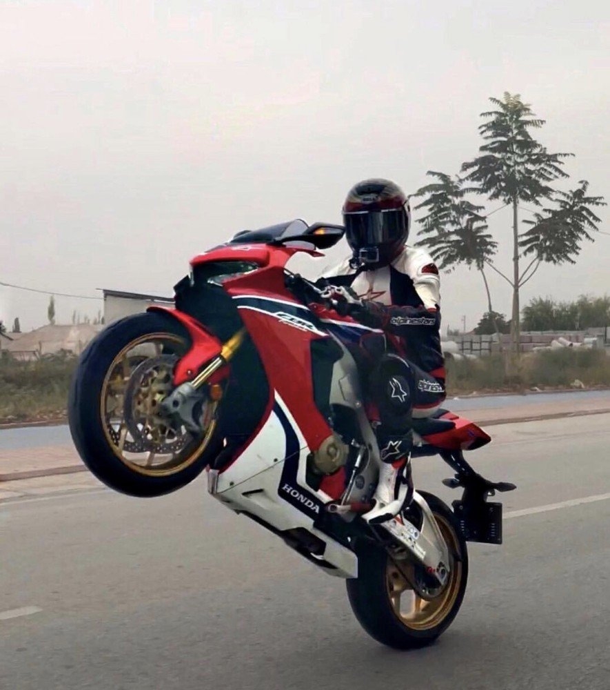 Konya'da Tek Teker Üstünde 148 Km Hızla Polis Aracının Yanından Geçti, C 15