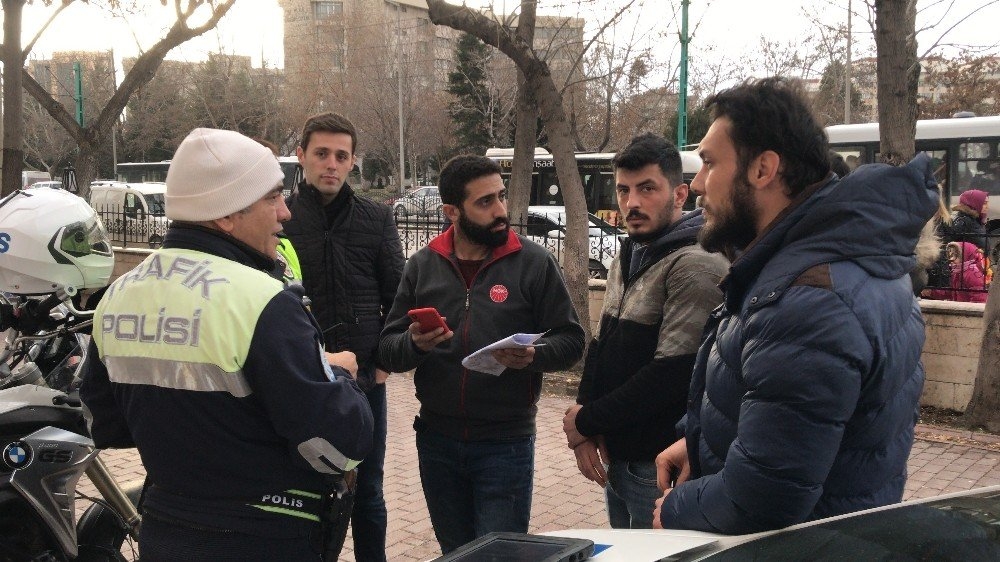 Konya'da Tek Teker Üstünde 148 Km Hızla Polis Aracının Yanından Geçti, C 7
