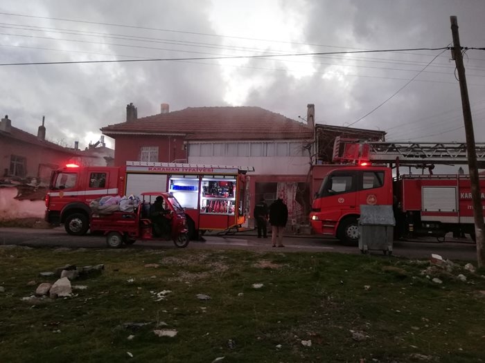 Karaman'da Elektrik Kablosu Mutfağı Kül Etti 2