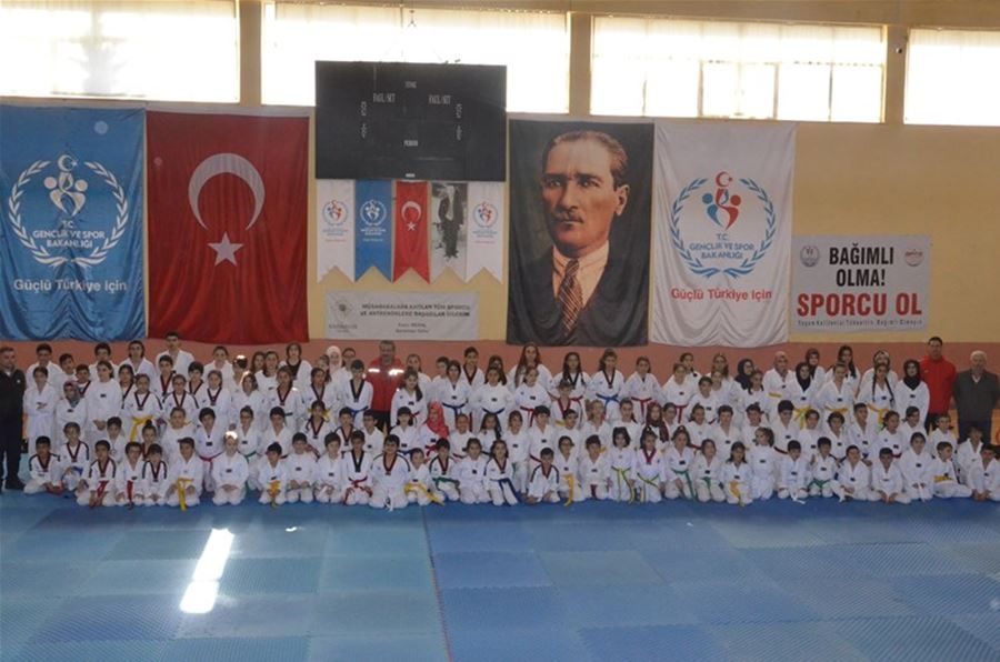 Karaman'da Taekwondo Kuşak Sınavı Yapıldı 5