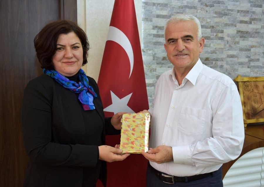 Ödül Kazanan 5 Öğretmen Karaman İl Milli Eğitim Müdürü Mevlüt Kuntoğlu'n 11