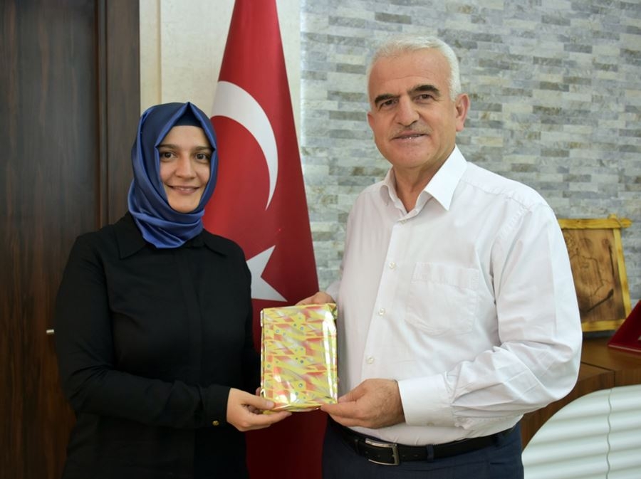 Ödül Kazanan 5 Öğretmen Karaman İl Milli Eğitim Müdürü Mevlüt Kuntoğlu'n 9