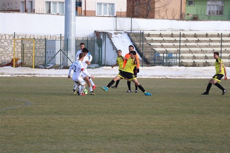 Karaman'da Genç Erkekler Futbol Grup Müsabakaları Heyecanı 40