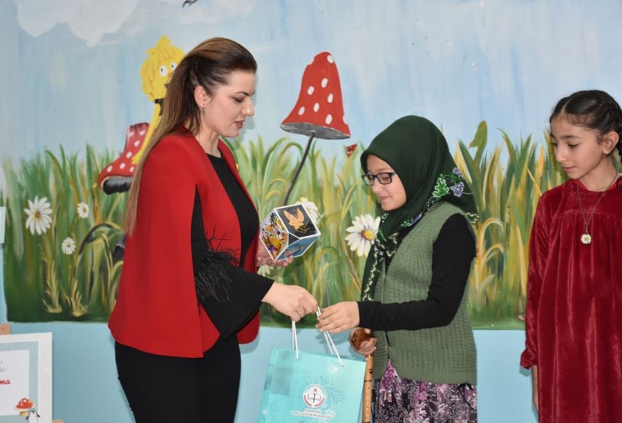 Küçük Öğrencilerden Karaman'da Keyifli Masallar 9