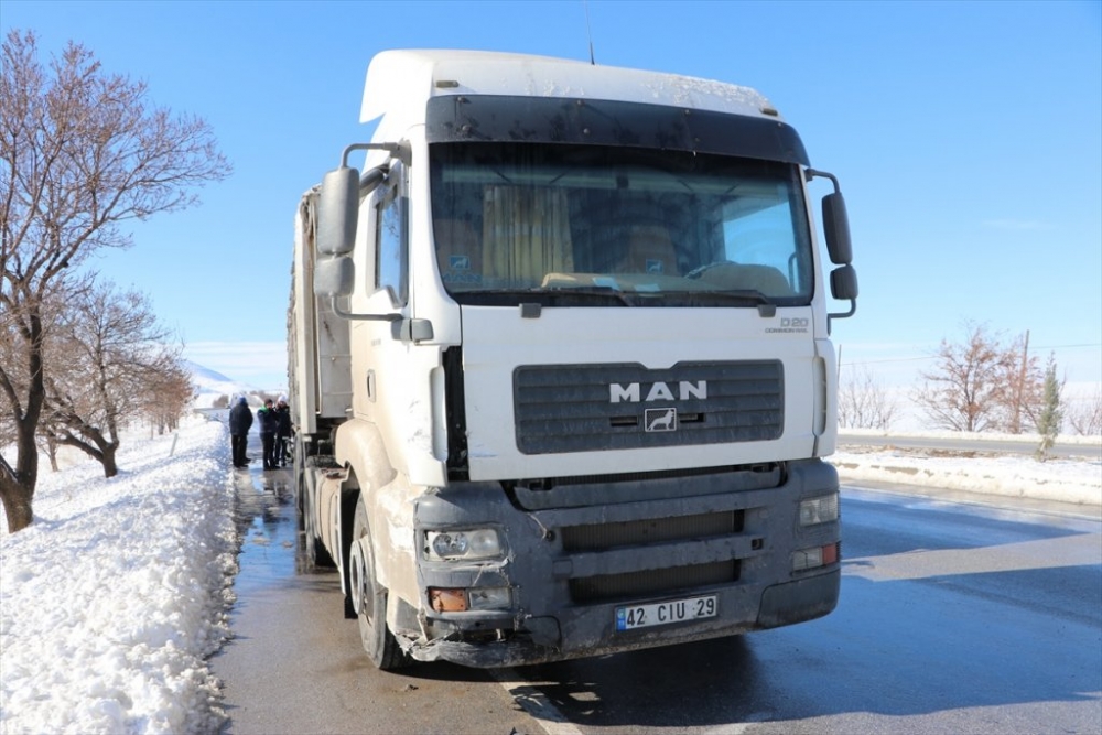 Karaman-Konya Karayolunda Trafik Kazası 3