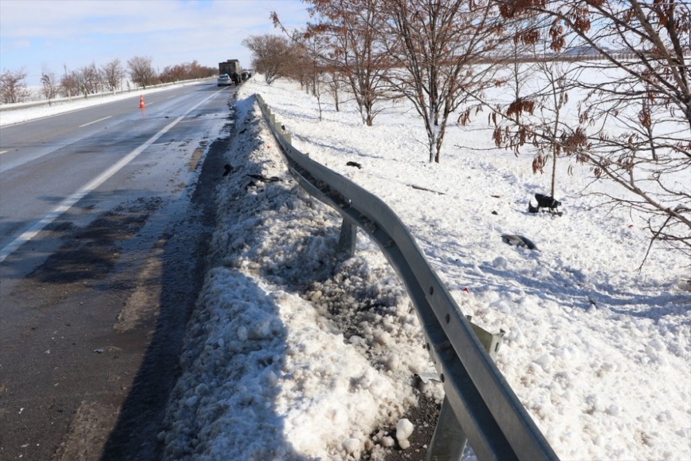 Karaman-Konya Karayolunda Trafik Kazası 6