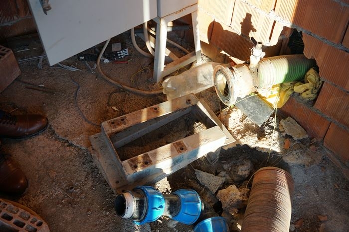 Antalya'da Kilitleri Kırıp Su Motorlarını Çaldılar 2