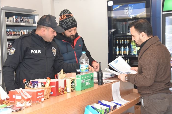 Antalya'da Polisler Okul Çevrelerinde Kuş Uçurtmadı 2