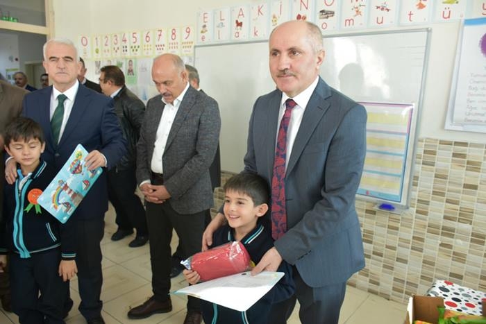 Karamanda 48 Bin Öğrenci Karne Aldı 15