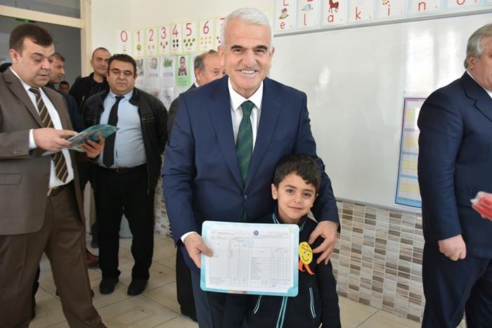 Karamanda 48 Bin Öğrenci Karne Aldı 17