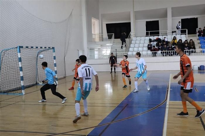 Karaman'da Okullar Arası Gençler Futsal Müsabakaları Sona Erdi 3