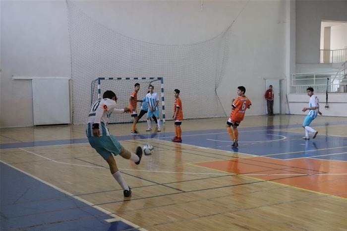 Karaman'da Okullar Arası Gençler Futsal Müsabakaları Sona Erdi 4