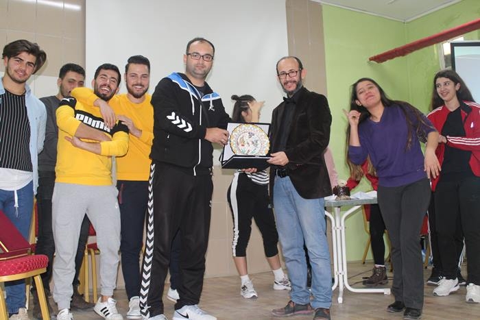 KMÜ BESYO Öğrencilerinden Tiyatro Gösterisi 3