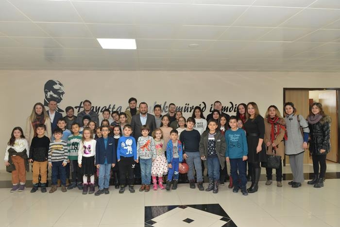 KMÜ Çocuk Üniversitesi Öğrencilerinden Rektör Akgül'e Ziyaret 8