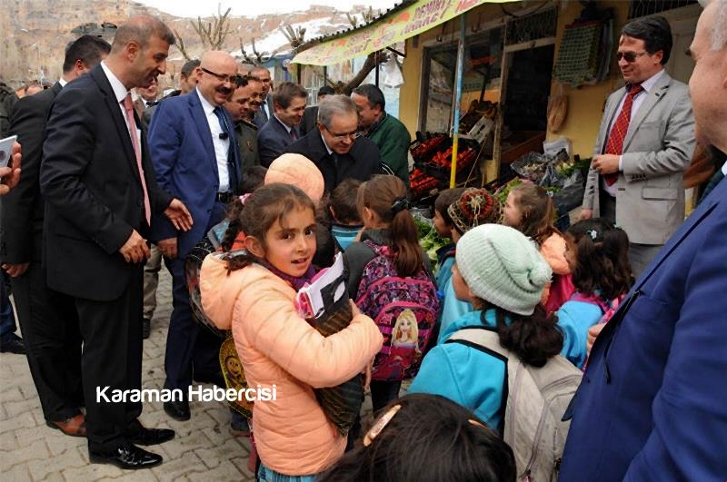 Vali Tapsız, Sarıveliler'de Büyük Bir Sevgi İle Karşılandı 7