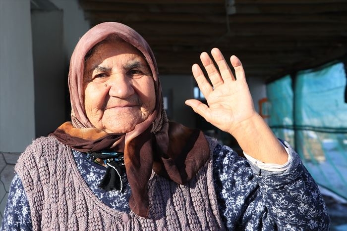 Evlenebilmek İçin Köylerinin Taşınması Lazım 6