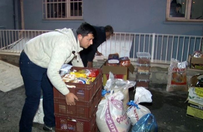 Konya'da Kamyonet Çalan Şüpheliler Polis Baskınında Çekyatta Saklanırken 4