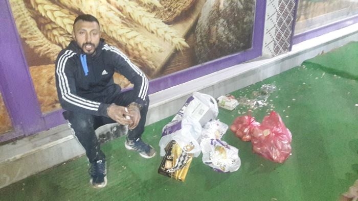 Konya'da Tatlı Ve Bozuk Para Çalan Hırsız  Yakalandı 2