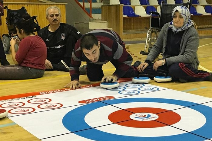 “Soğuk Zamanlarda Sıcak Salonlarımızda Spora" Projesi Karaman'da Başladı 3