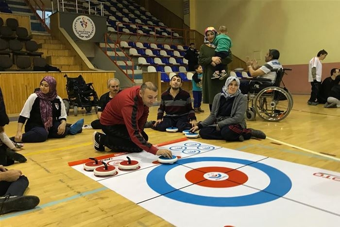 “Soğuk Zamanlarda Sıcak Salonlarımızda Spora" Projesi Karaman'da Başladı 4