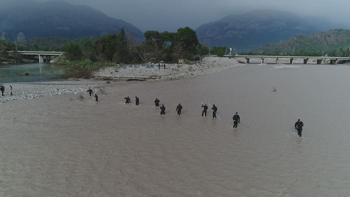 Hortumda Kaybolan Buse’yi Arama Çalışmaları Havadan Görüntülendi 14