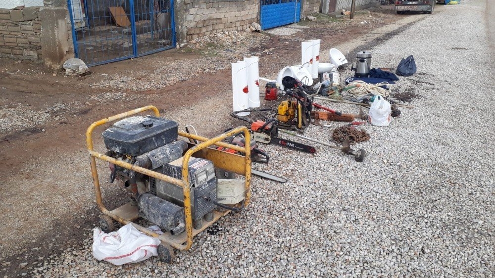 Mersin'de Çaldılar Karaman’da Yakalandılar 4