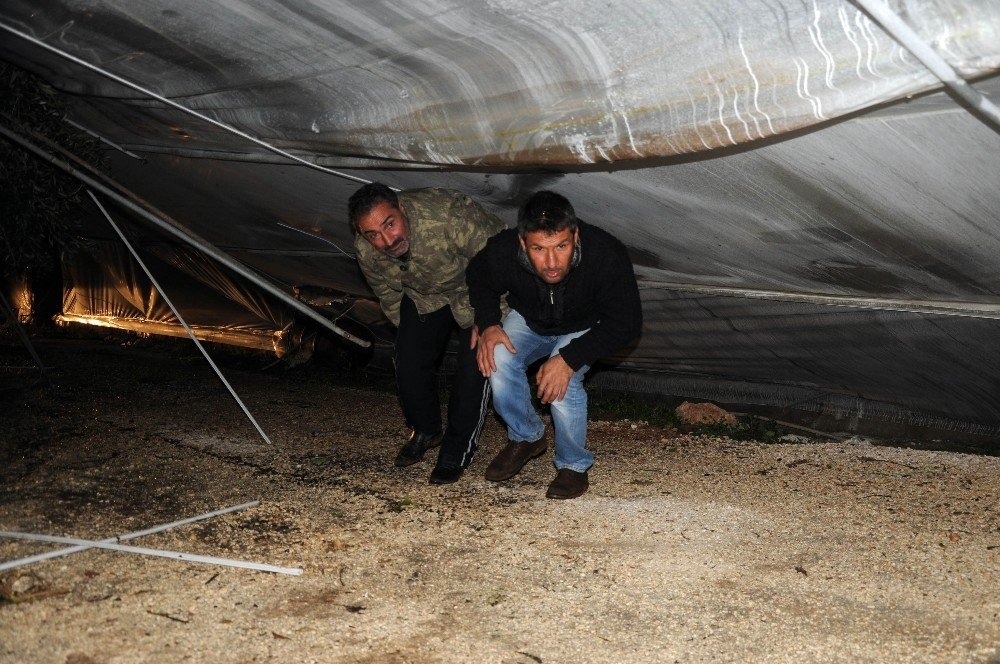 Mersin’de Hortum Seraları Yıktı Geçti 5