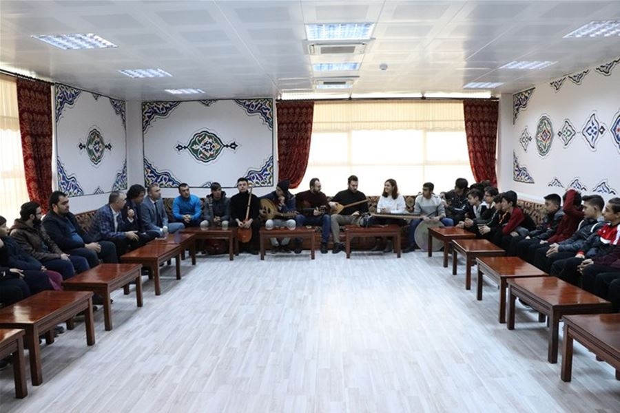 Karaman'da "Futbol Kulüpleri Gençlik Merkezi İle Buluşuyor" Projesi 3