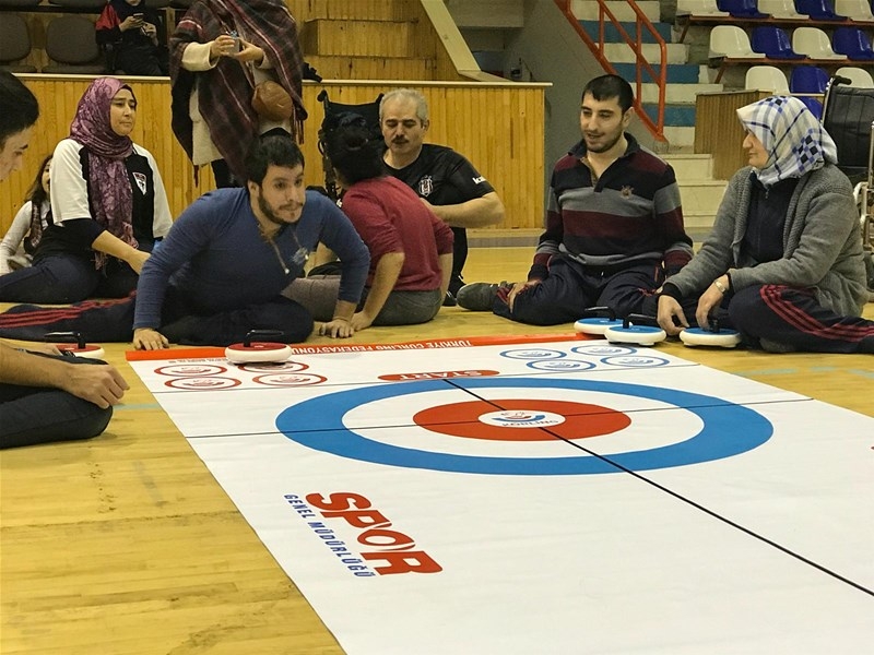 “Soğuk Zamanlarda Sıcak Salonlarımızda Spora" Projesi Karaman'da Yoğun İ 17