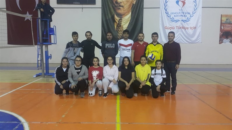 “Soğuk Zamanlarda Sıcak Salonlarımızda Spora" Projesi Karaman'da Yoğun İ 23