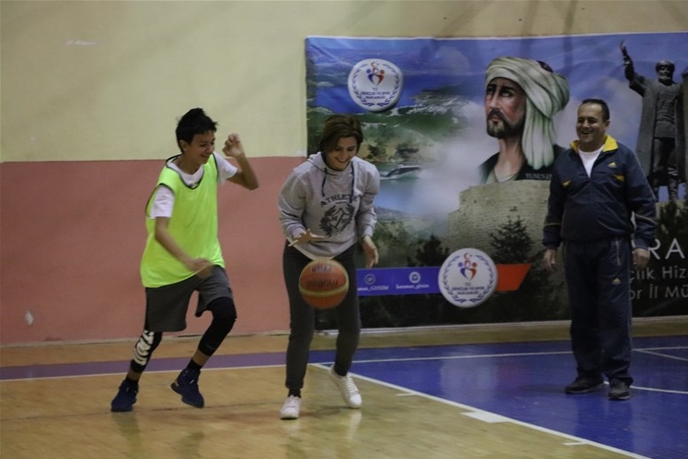 “Soğuk Zamanlarda Sıcak Salonlarımızda Spora" Projesi Karaman'da Yoğun İ 3