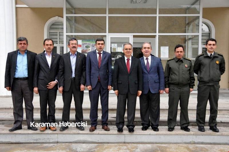 Vali Tapsız, Ermenek'te Şehit ve Gazi Ailesini Ziyaret Etti 17