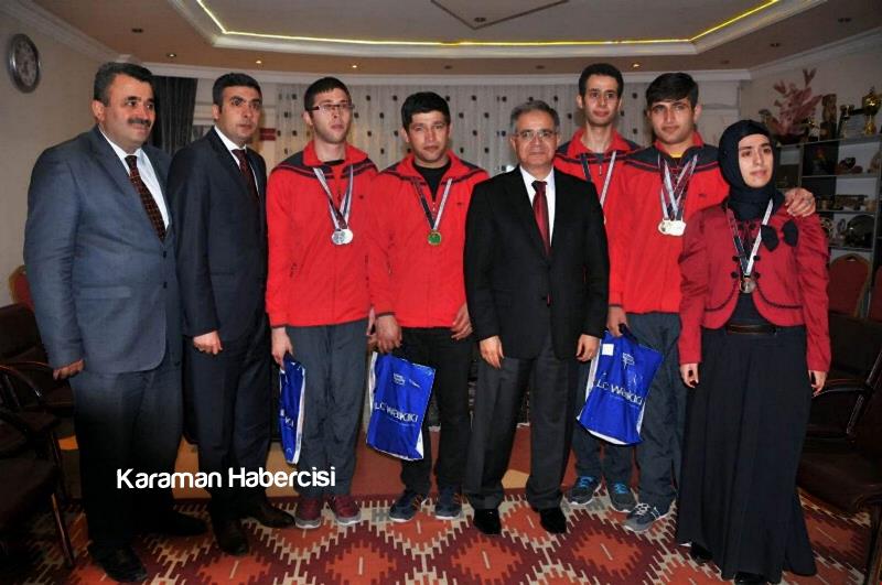 Vali Tapsız, Ermenek'te Şehit ve Gazi Ailesini Ziyaret Etti 5