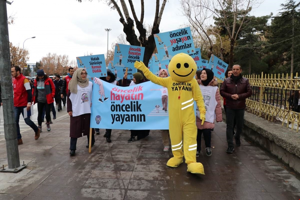 “Öncelik Hayatın, Öncelik Yayanın” Uygulaması Konya’da da Başladı 12