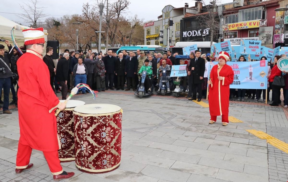 “Öncelik Hayatın, Öncelik Yayanın” Uygulaması Konya’da da Başladı 16