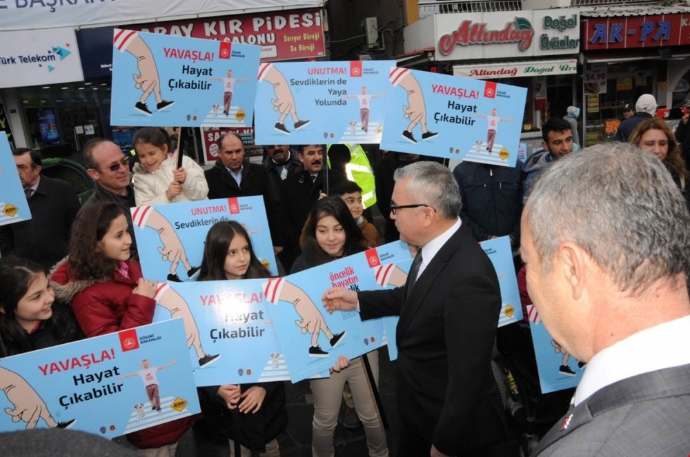 "Öncelik Hayatın,Öncelik Yayanın" Kampanyası Niğde'de Start Aldı 7