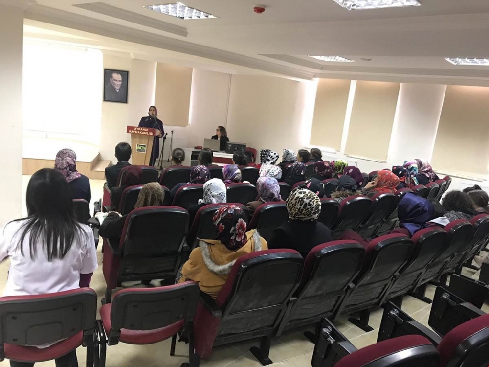 Karaman Valisi Fahri Meral'in Eşi Zehra Meral İlçeleri Ziyaret Etti 5