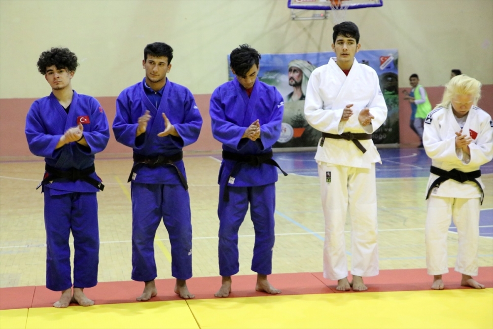 Futbolla Başlayan Karamanlı Sporcu Judoda Madalyalara Uzandı 3