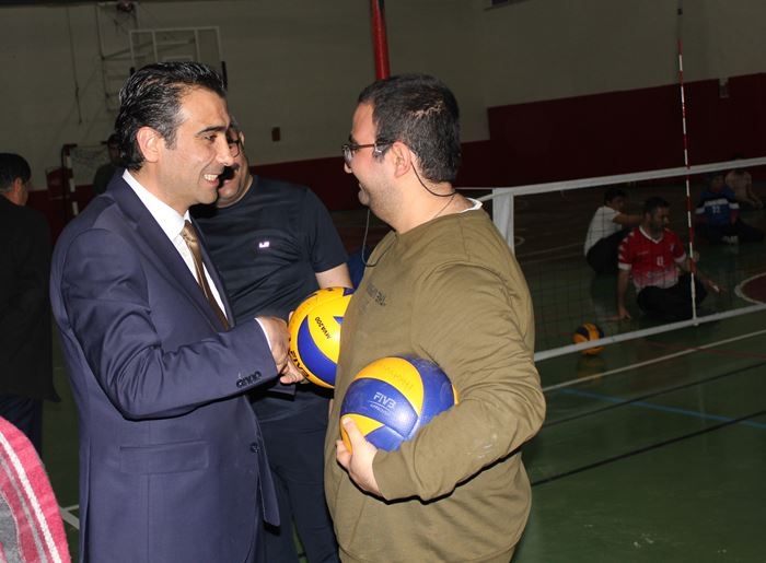 Savaş Kalaycı Oturarak Voleybol Takımı Sporcularını Ziyaret Etti 5