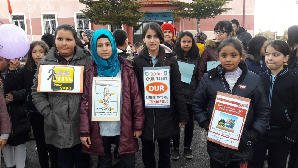 Karaman'da İlkokul ve Ortaokullar Yaya Öncelikli Trafik Konulu Etkinlikl 5