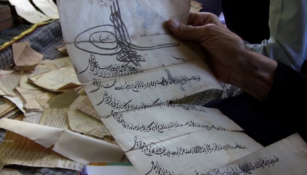 Konya'da Dedelerinden Kalan Sandıktan 400 Yıllık Tarih Çıktı 10