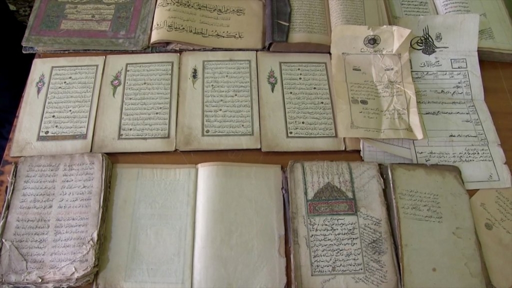 Konya'da Dedelerinden Kalan Sandıktan 400 Yıllık Tarih Çıktı 9