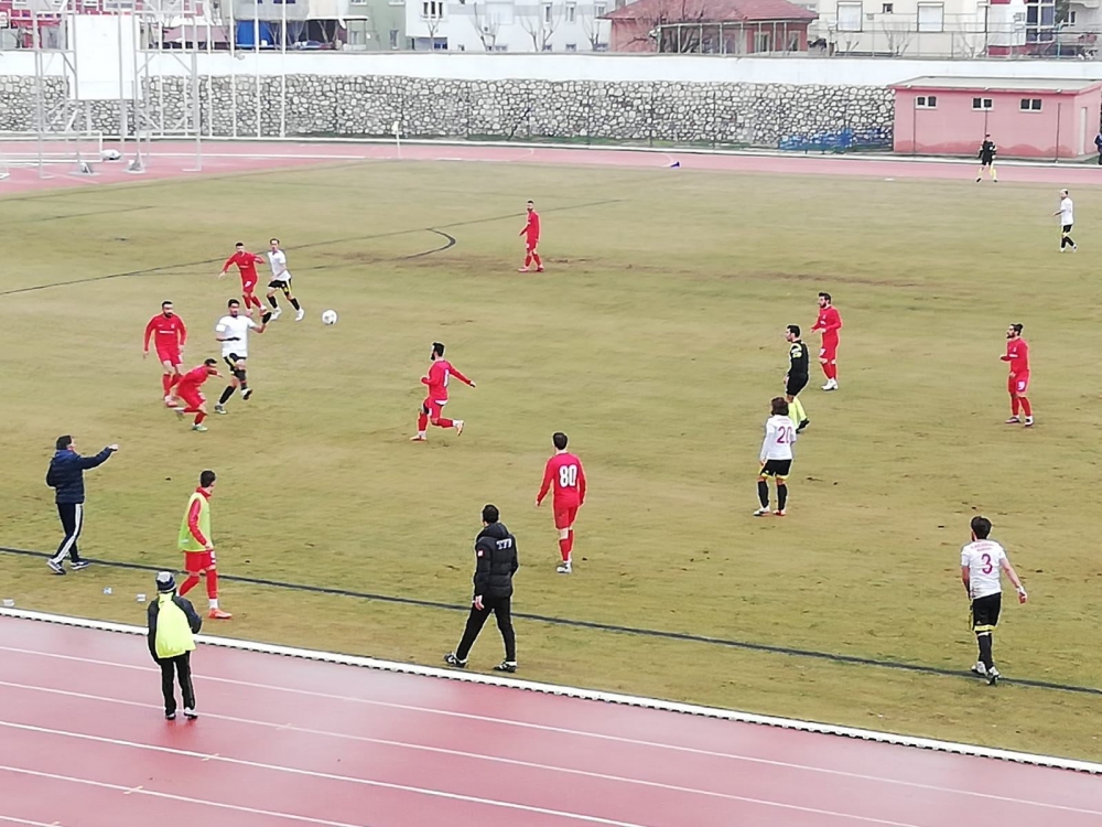 Karaman Belediyespor Kendi Sahasında Yenildi 3