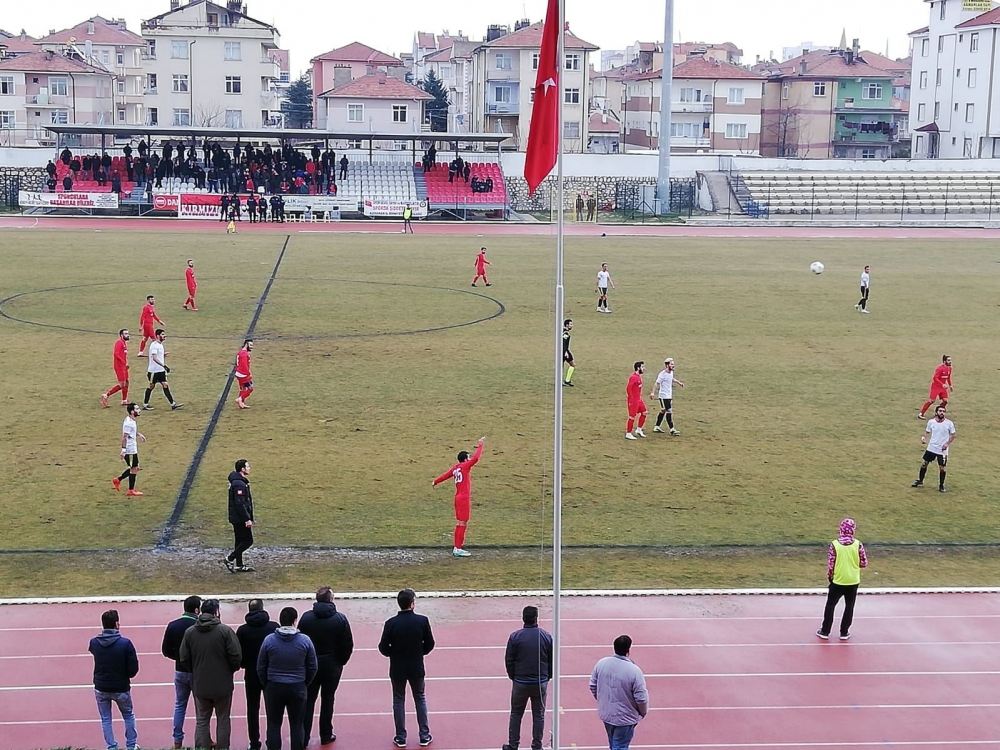 Karaman Belediyespor Kendi Sahasında Yenildi 5