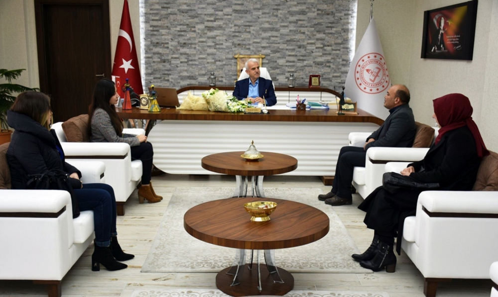 Özel Eğitim Uygulama Okulu Yönetici ve Öğretmenlerinden Mevlüt Kuntoğlu' 1