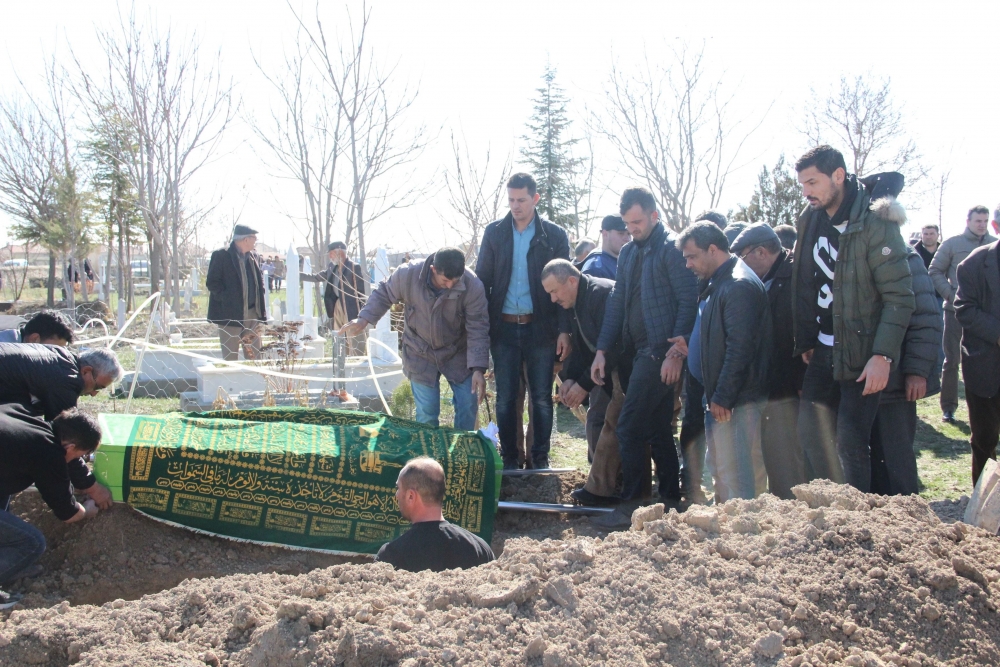 Karamanlı Eski Milli Futbolcunun Acı Günü 5