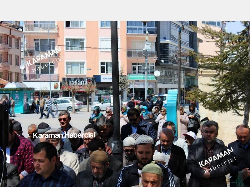 Karaman'da Suriye'de Ölenler İçin Gıyabi Cenaze Namazı 12