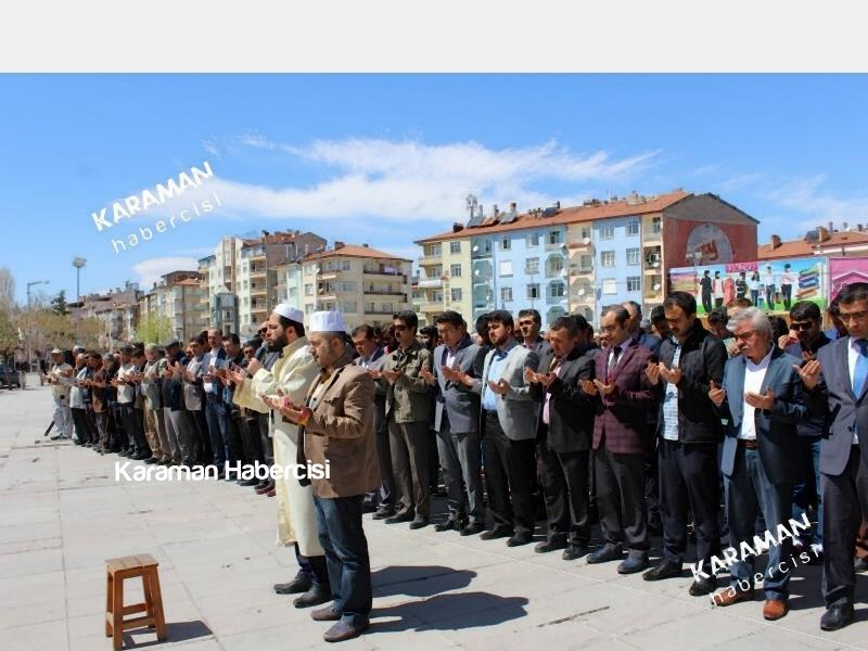 Karaman'da Suriye'de Ölenler İçin Gıyabi Cenaze Namazı 14