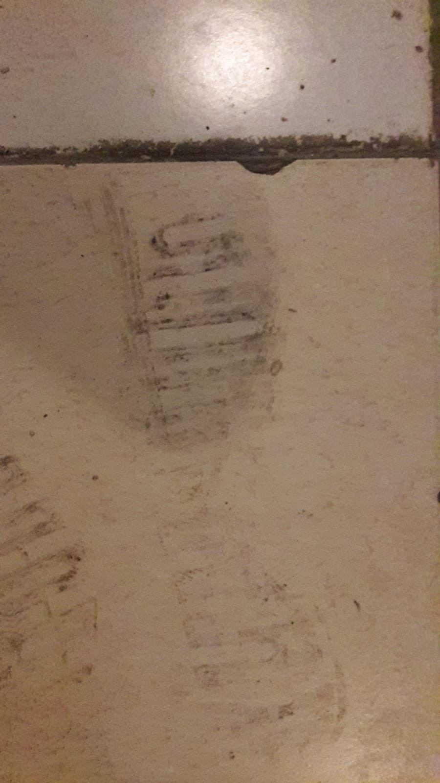 Konya'da Hırsızlar Kapıdaki Ayak İzinden Yakalandılar 2